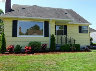 9030 SE Clay St, Portland, OR 97216