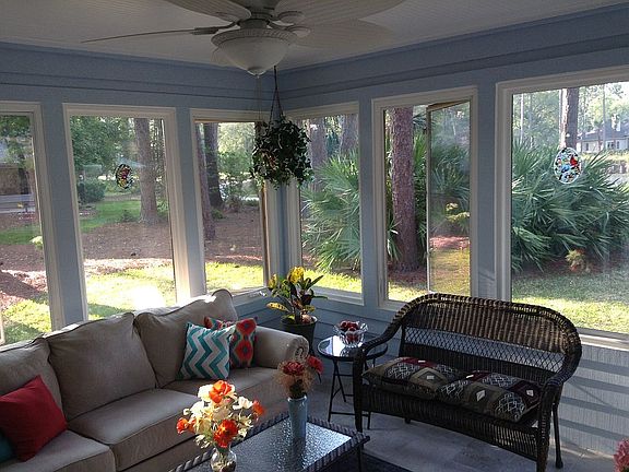 2nd image of 2 Summer Breeze Ct