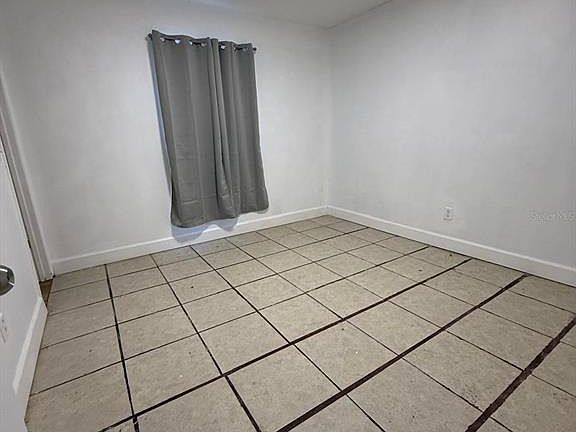 5th image of 641 CONROY STREET