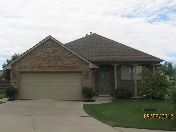 352 Coldbrook Cir, Edmond, OK 73003