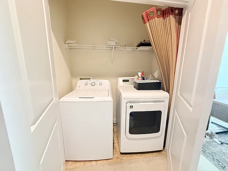 4230 Travis St #8 — Photo 24
