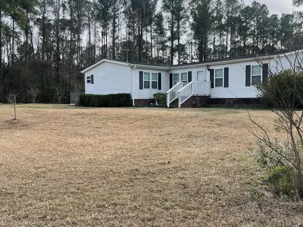 1800 Murphy Road, Burgaw, NC 28425