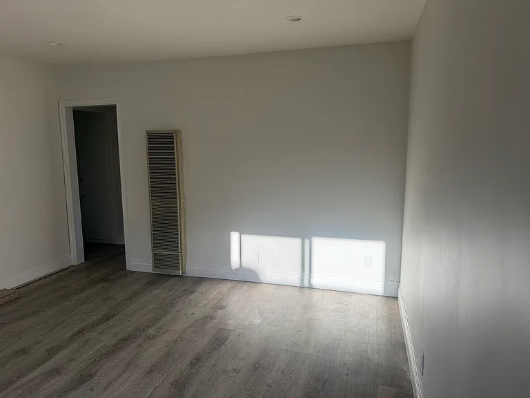 221 S Marguerita Ave #A — Photo 4