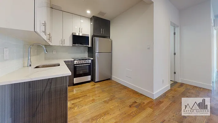 Rented by Metro Garden Realty NYC | media 45