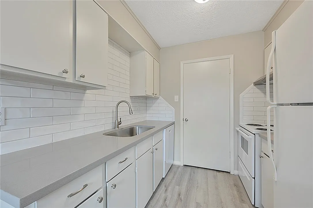 Building Photo - 805 San Benito Dr