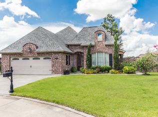 1017 Richmond Cir, Lake Charles, LA 70605