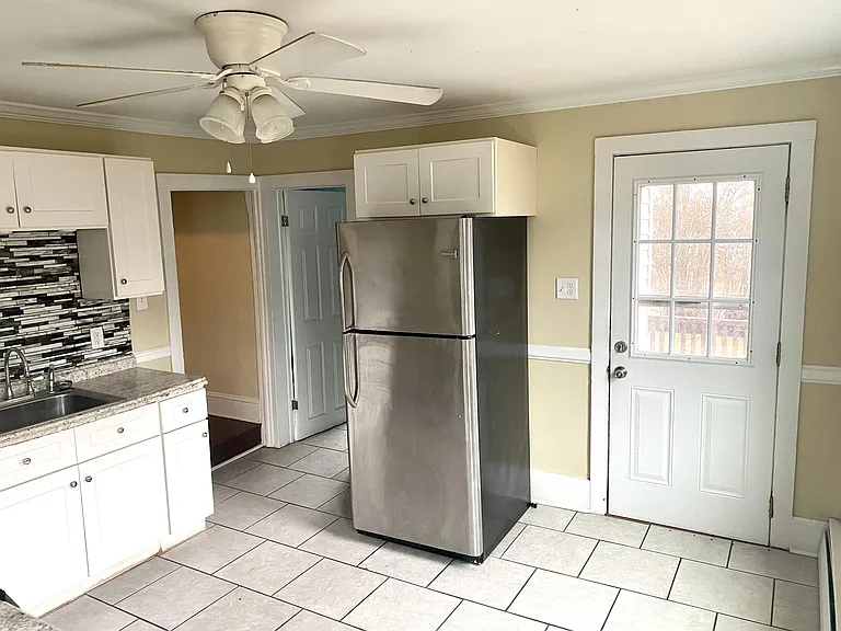 19 Center Streetsingle Family — Photo 27