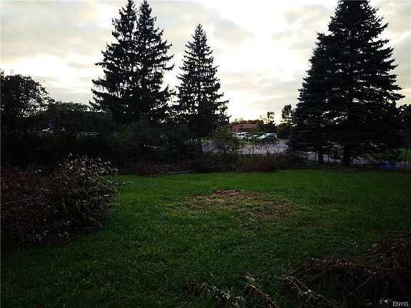 3rd image of 421 Idlewood Blvd