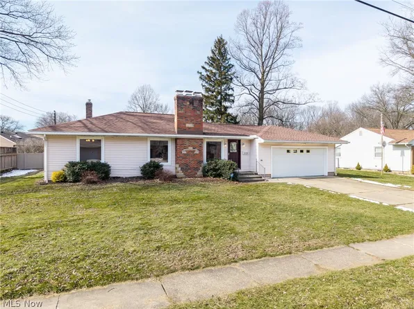 364 Mowbray Rd, Akron, OH 44333