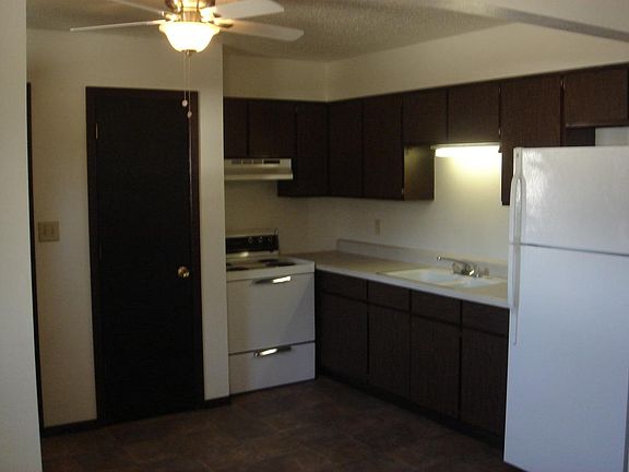 3rd image of 422 12th Ave APT 3