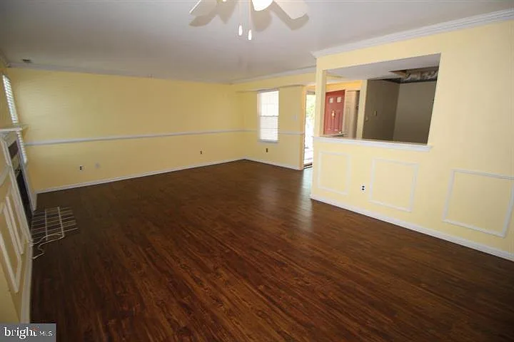 681A Rose Hollow Dr — Photo 8