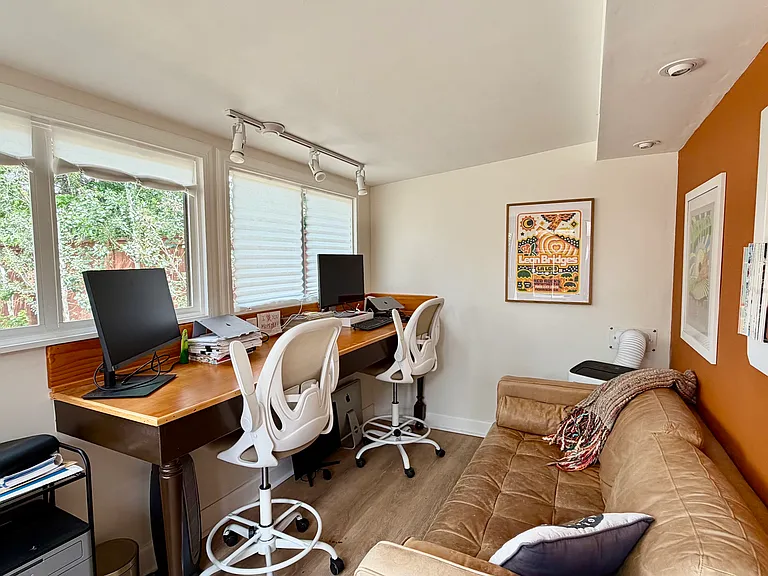 Detached office space