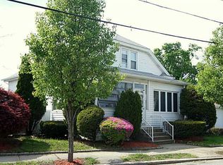 196 Gray St, Providence, RI 02909