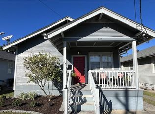 725 Greenwood Dr, New Orleans, LA 70124