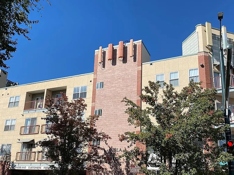 901 W 10th Ave — Photo 32