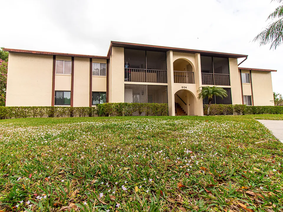 4987 Sable Pine Cir #D2