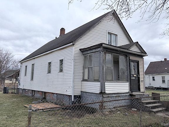3rd image of 6264 Holcomb St