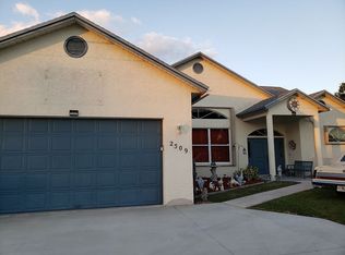 2509 SE Mariposa Ave, Port Saint Lucie, FL 34952