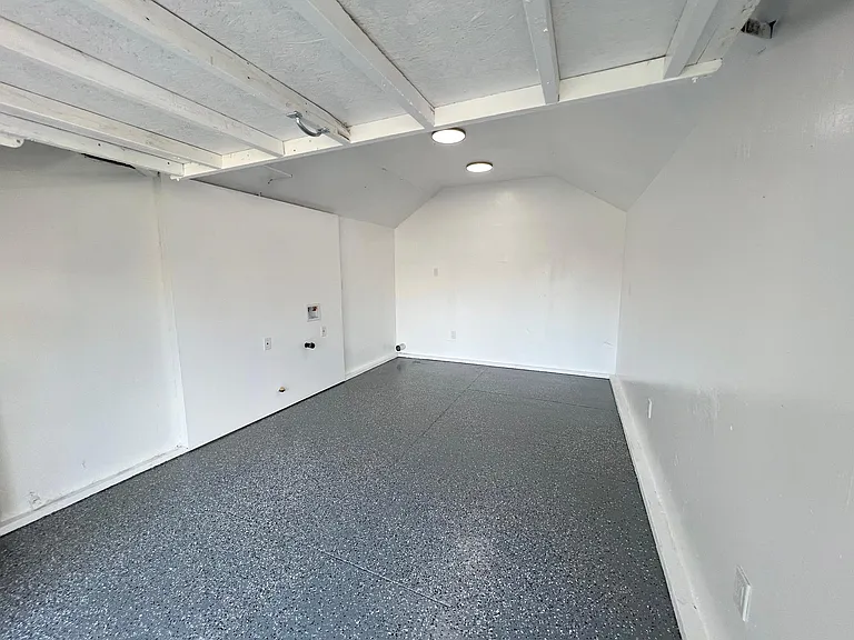 333 S 1st Ave — Photo 35