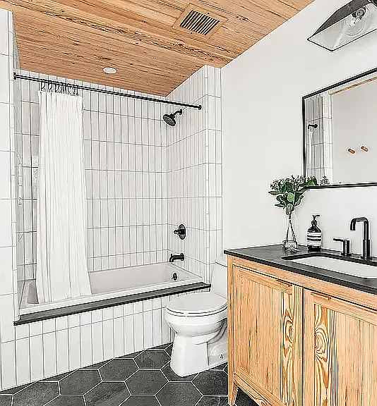 1611 Bergen St #2 — Photo 7