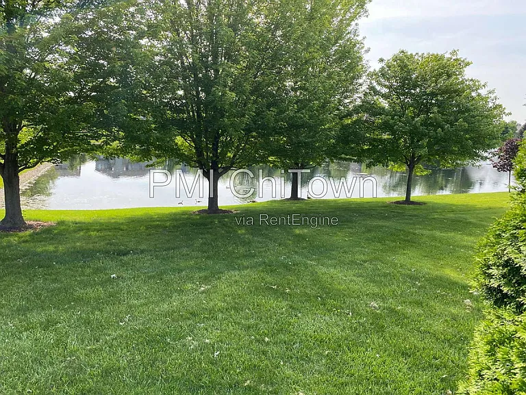 2050 Rockland Dr — Photo 14