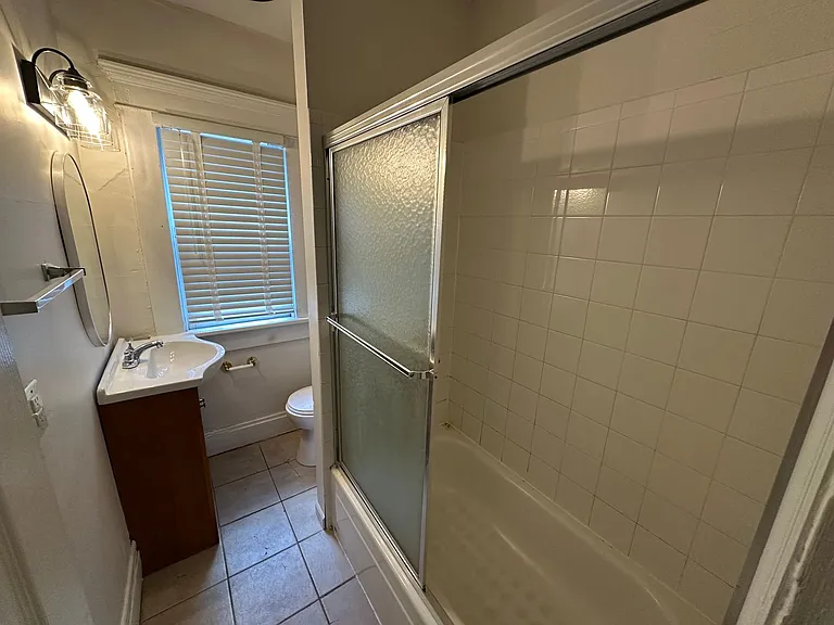 W 8th 417-419 NCR — Photo 12
