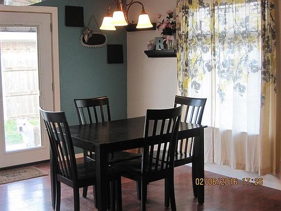 5th image of 309 W East Crawford Ave