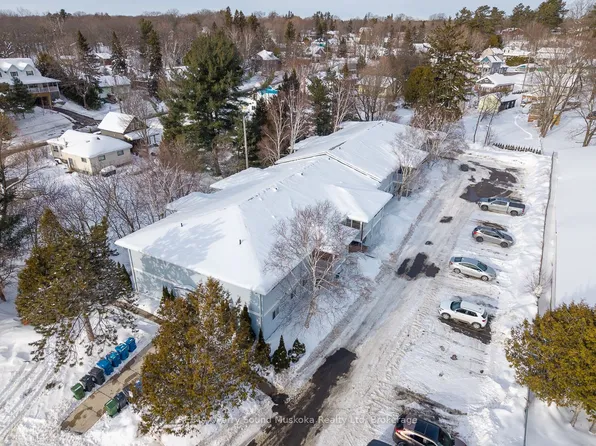 1 Georgian Bay Ave #105, Parry Sound, ON P2A 3B1