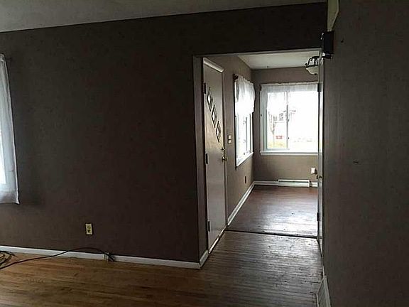 3rd image of 604 Bloomfield Ave