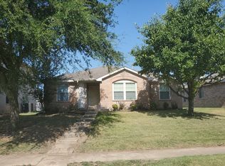 2909 Monticello Ln, Lancaster, TX 75134