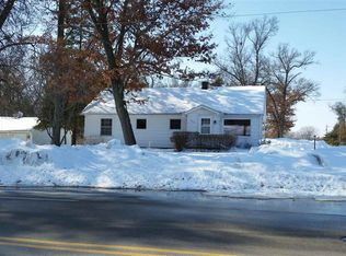 1916 Memorial Dr, Green Bay, WI 54303