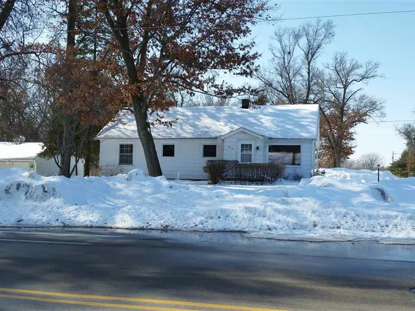 1916 Memorial Dr, Green Bay, WI 54303