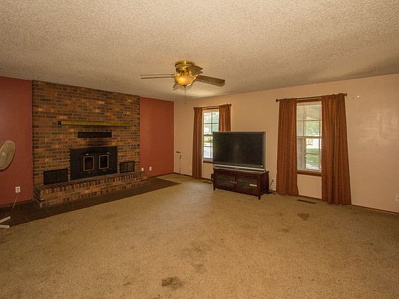 4th image of 12780 S 198th Ave E
