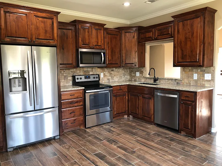 102 Elkhorn Dr — Photo 4