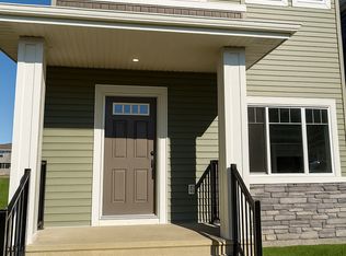 4 Hunter Pl UNIT 1, Spruce Grove, AB T7X 3W3