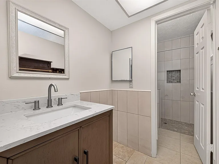 8638 Little River Rd — Photo 24