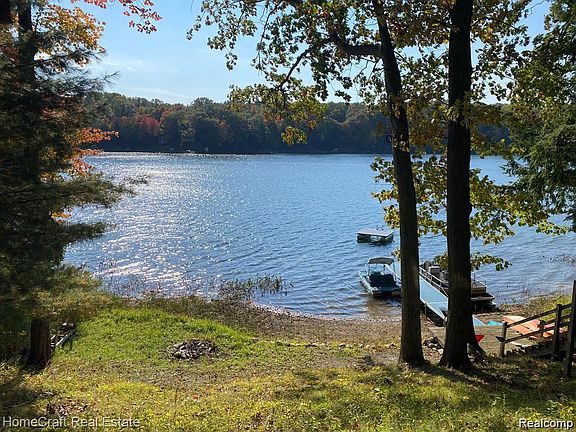 3rd image of 6387 N Larson Rd