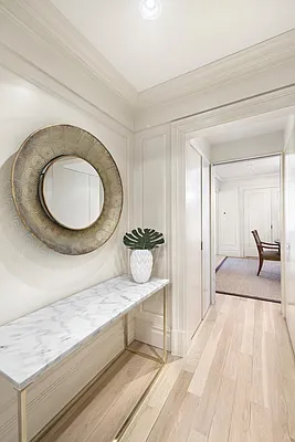 Sold by Triplemint | media 22