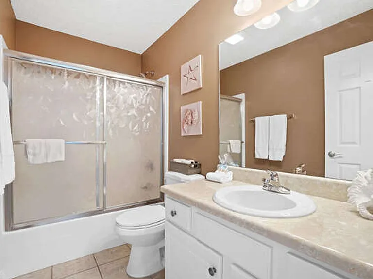 11709 Seashore Ln — Photo 8