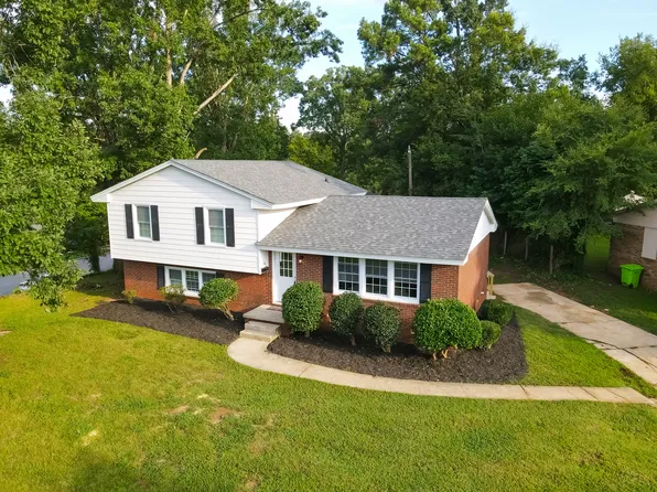 1536 N King Charles Rd, Raleigh, NC 27610