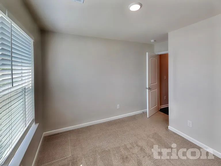 2823 Buzz St — Photo 11