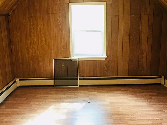 5th image of 892 Congress Ave #2