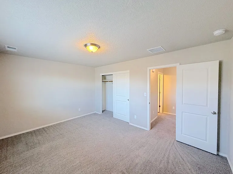 8724 Zephyr Pl NW — Photo 10