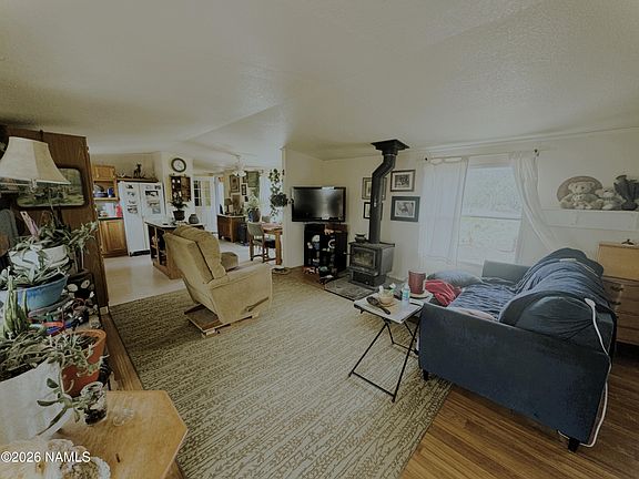 3rd image of 4399 N Quarry Rd