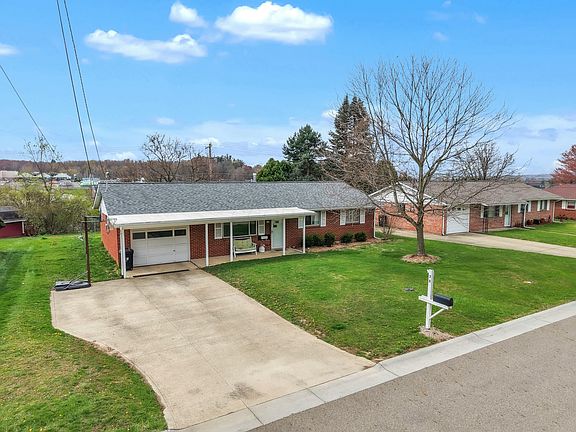 4th image of 38 Eastmoor Dr