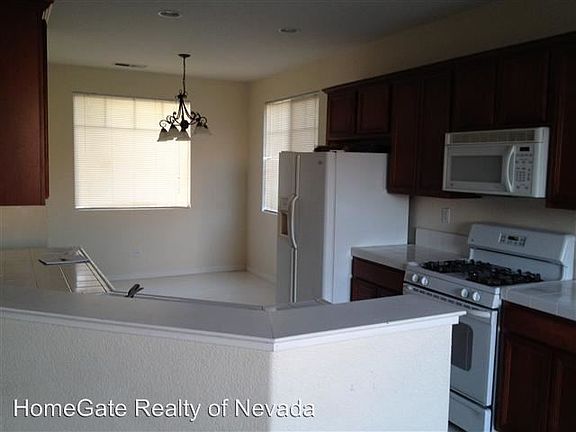 3rd image of 2426 Burtin Dr