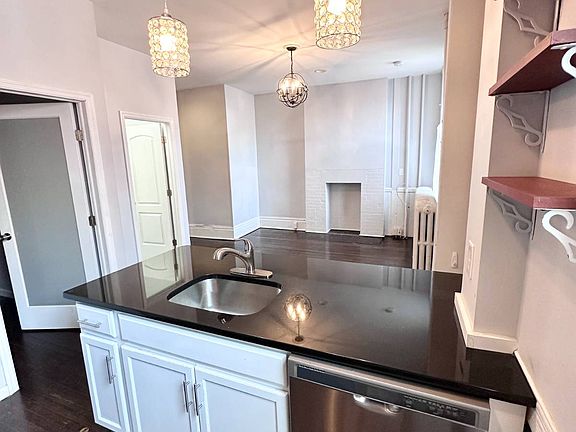 5th image of 108 4th St #1R