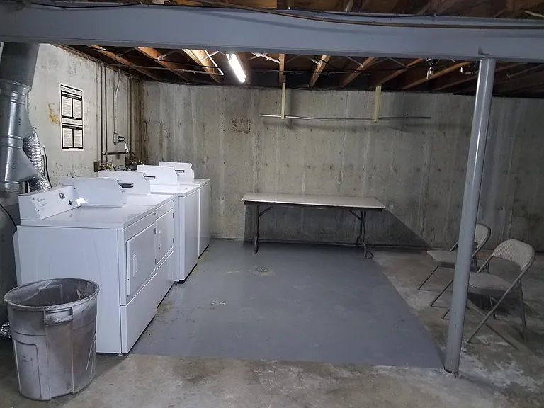 505 N Benton Ave — Photo 29