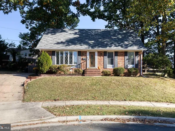 6 Centerhill Ct, Linthicum, MD 21090