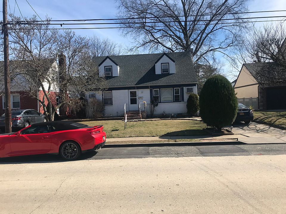 1st image of 781 Arthur St